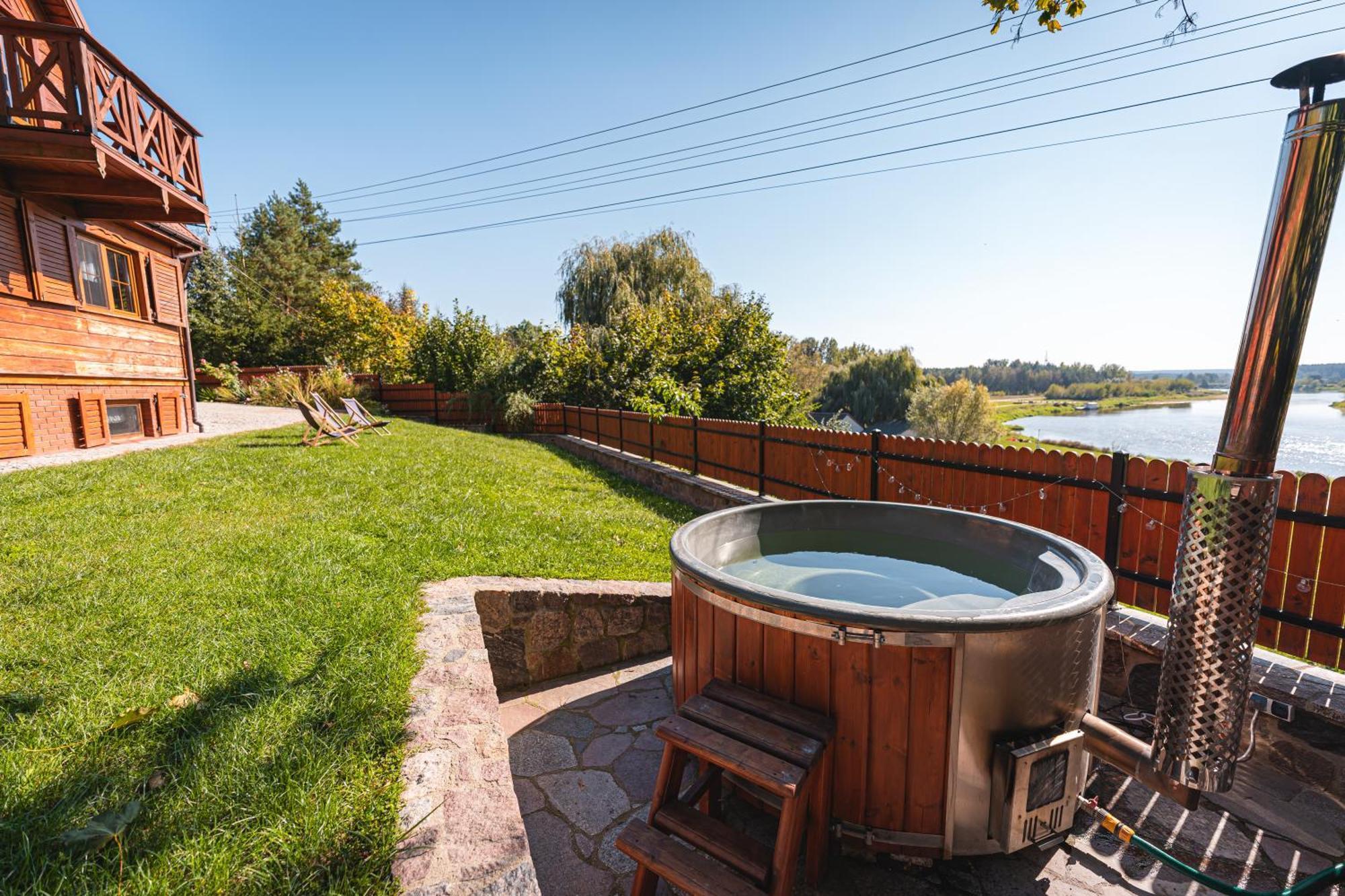Bug Na Skarpie - Domek Wypoczynkowy Z Jacuzzi I Kominkiem Drohiczyn Exterior foto