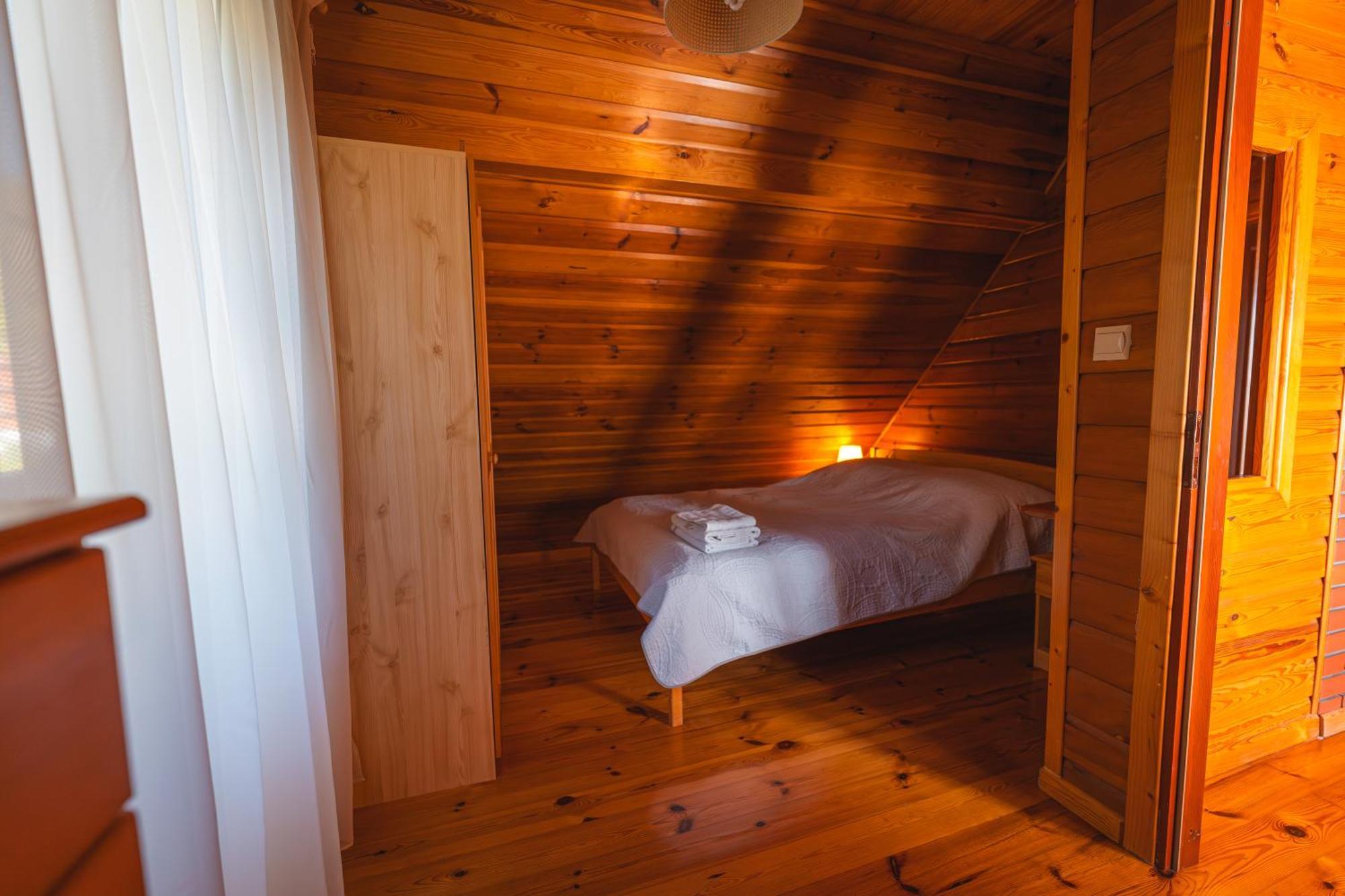 Bug Na Skarpie - Domek Wypoczynkowy Z Jacuzzi I Kominkiem Drohiczyn Exterior foto